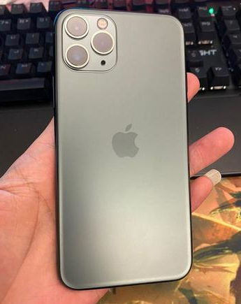 新田苹果维修点分享iPhone 11 Pro黑屏小众故障解析 